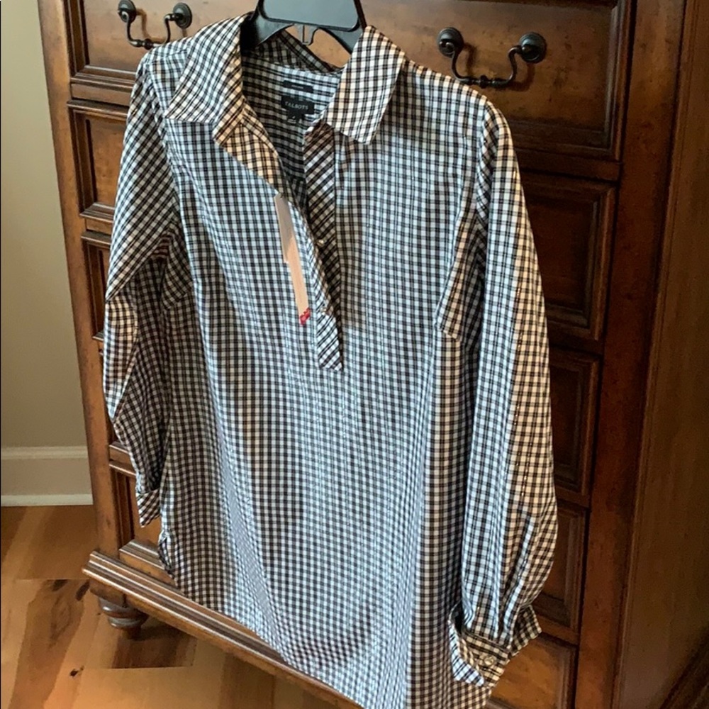 Never worn Talbots shirt size 4